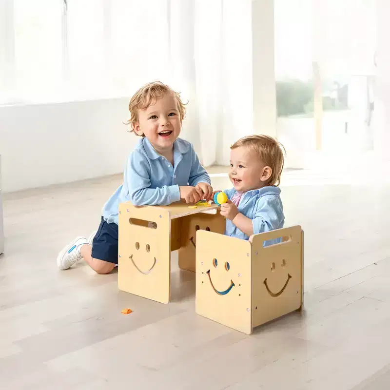 VEVOR Montessori Weaning Table and Chair Set, 3 In 1 Wooden Toddler Table and Chairs with Chalkboard, Adjustable Height Table for Ages 1-5,Natural