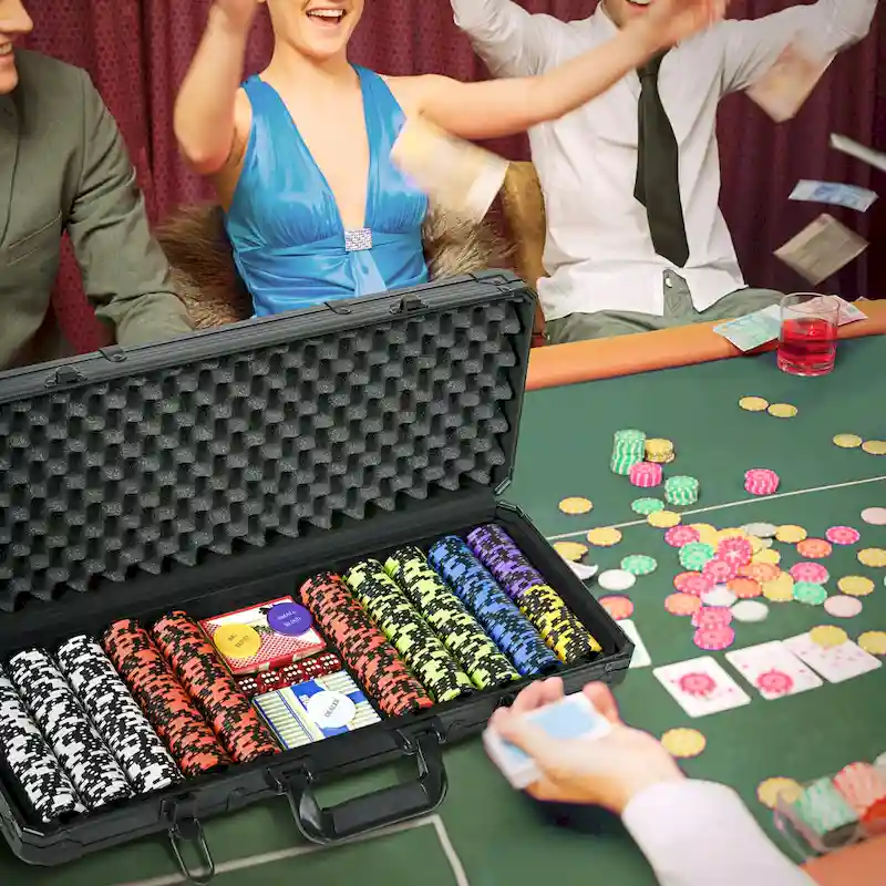 Soozier Poker Chip Set with 6 Denominations, 500 Chips, 14 Gram Clay, Casino Poker Chips with Aluminum Case